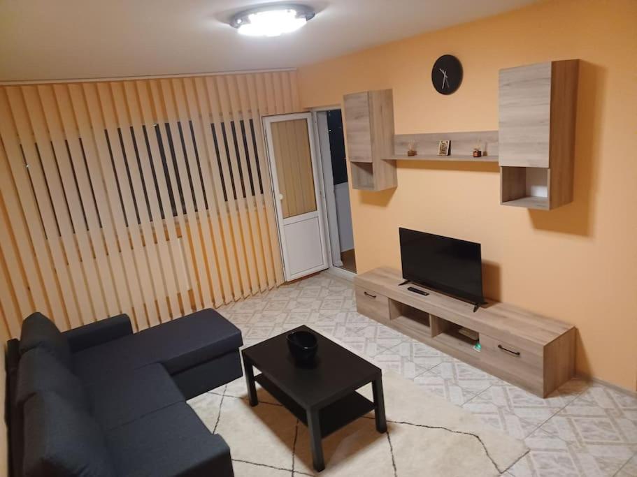 2 Plaza Mall Apartament *
