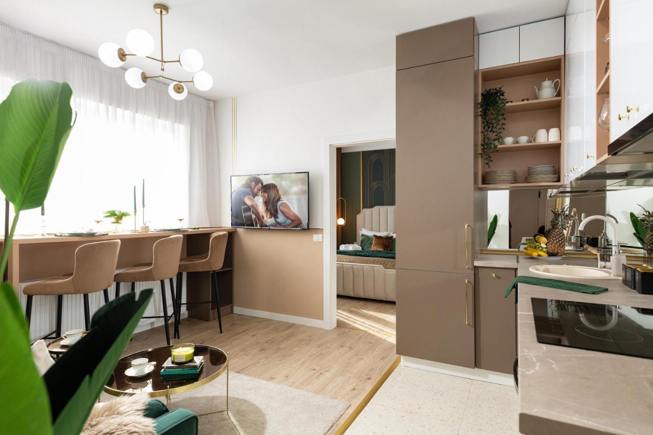 Qult - Paradiso Perduto Apartment Bucharest