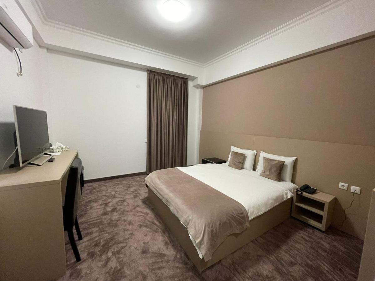 Rivoli 3* Bucureşti