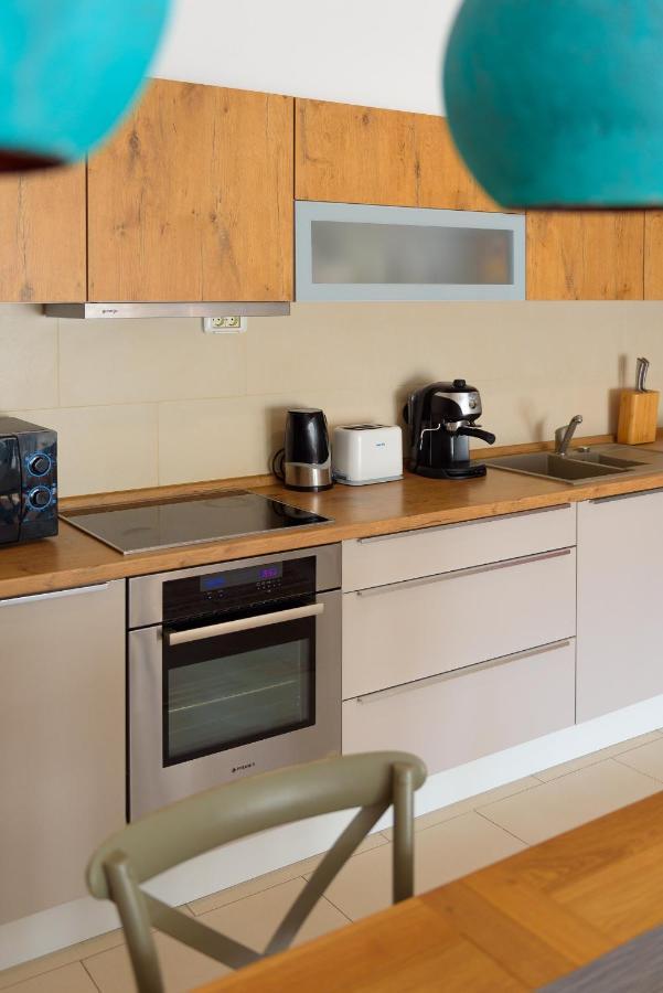 New Stylish Flat Near Old Town Apartment