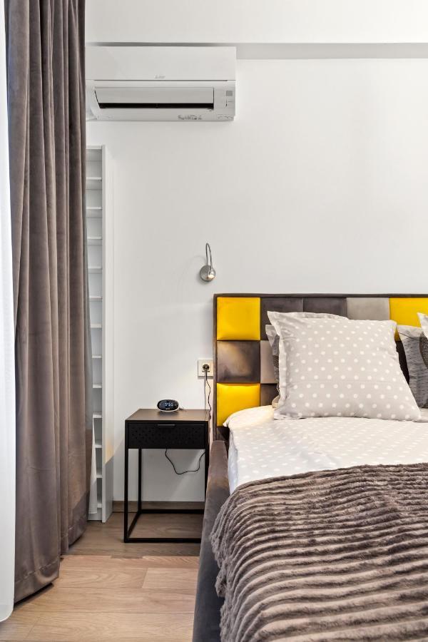 Brand New - Old Town Apartment