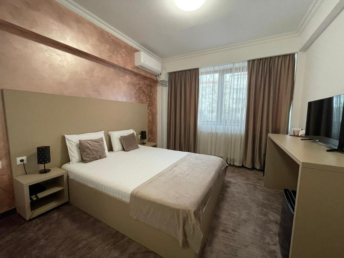 Rivoli 3* Bucureşti
