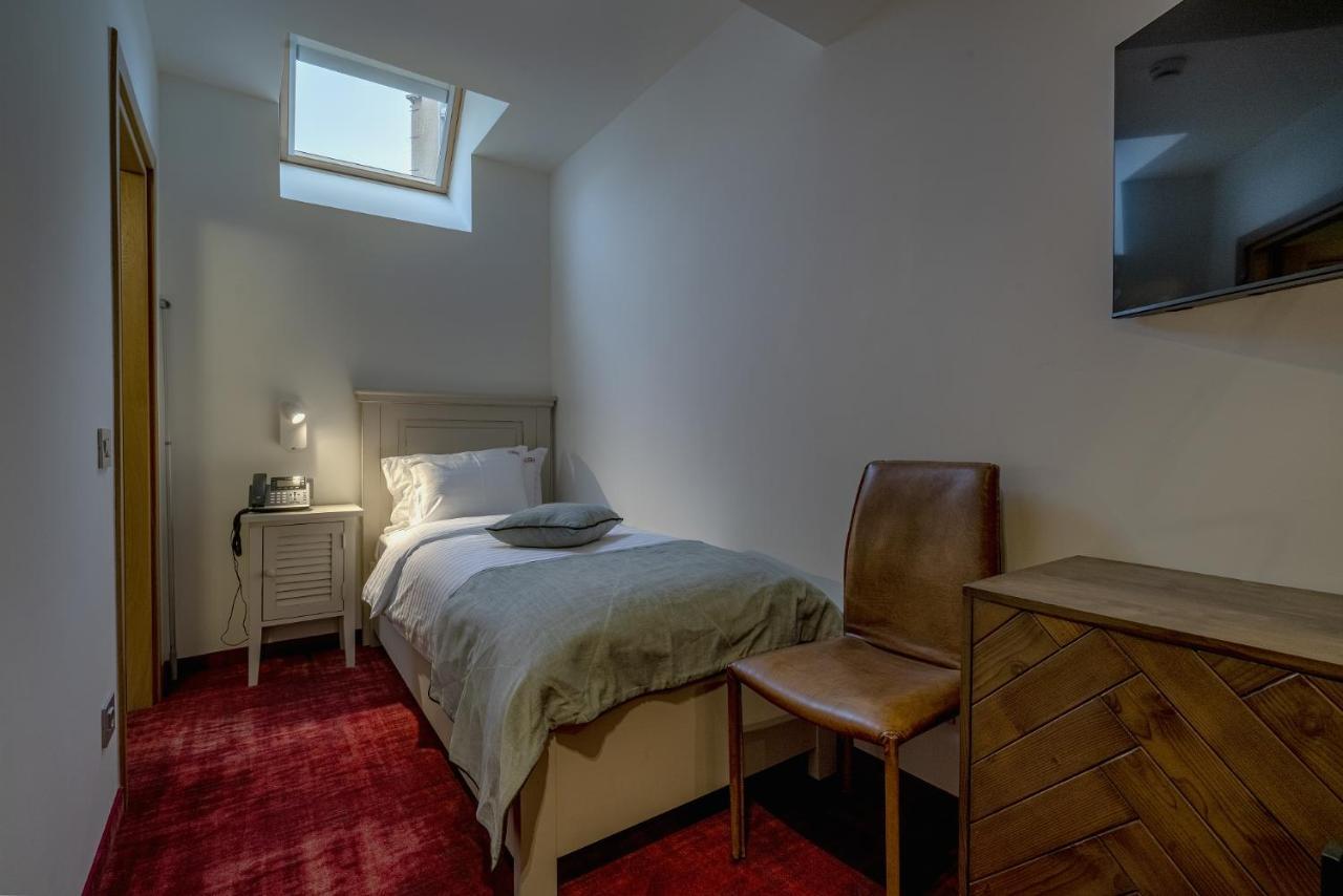 Hotel La Boheme Boutique Casa Soare 4*