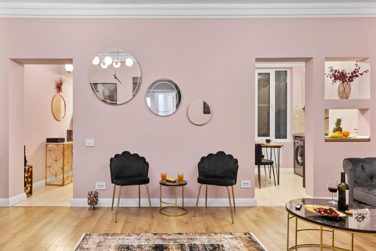 Coquet By Art