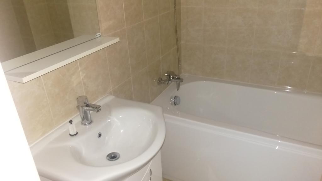 Apartment Garsoniere Dinu *
