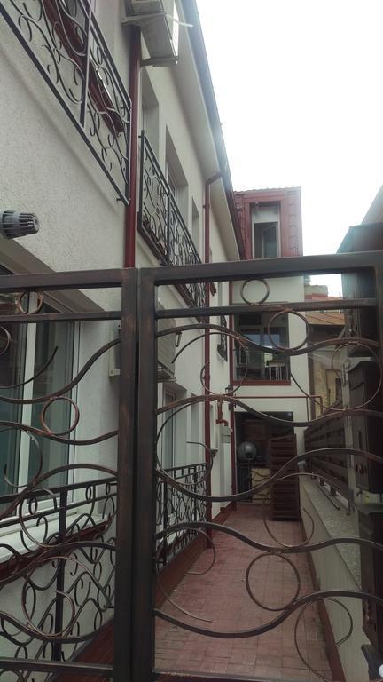 Apartment Garsoniere Dinu *