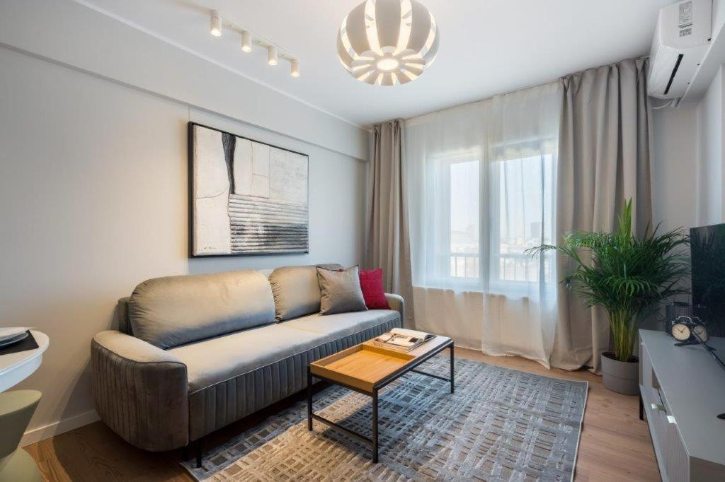 Downtown Modern - 2br Apartamento Bucareste