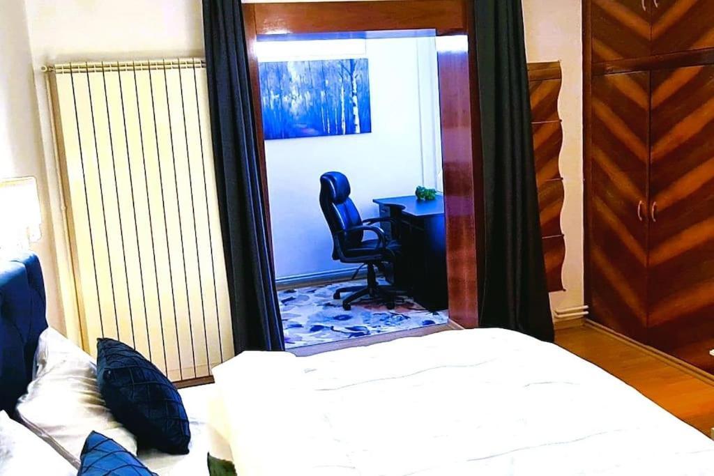 Apartment Magnolia 2bdr Apt Piata Romana- Piata Victoriei Bucharest