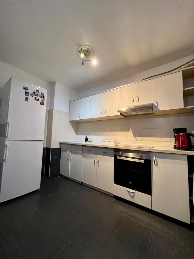 Apartament Moghioros Park Apartament *