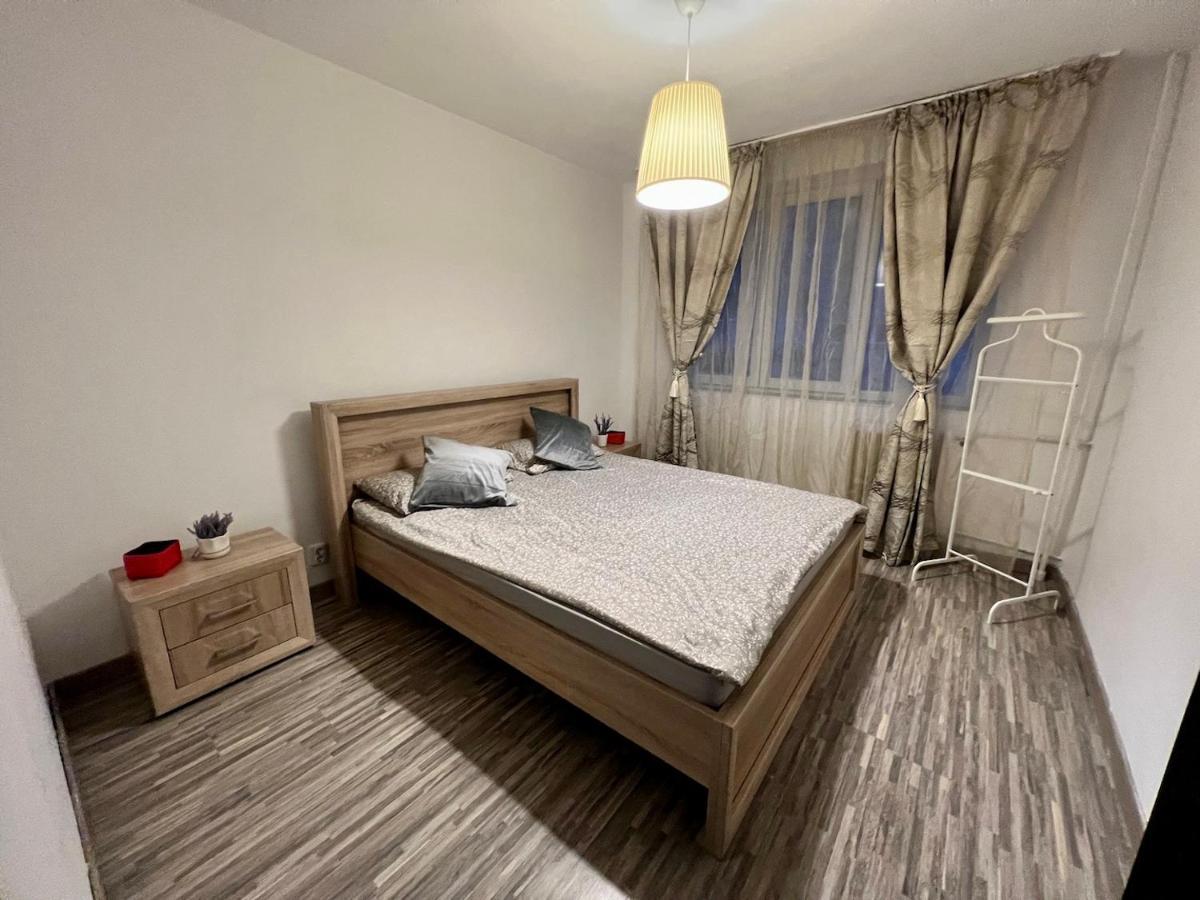 Moghioros Park Apartament *