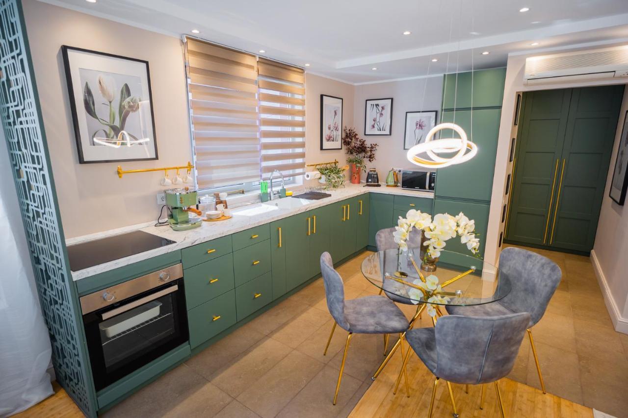Apartamento Victoriei Emerald & Pink Gems - Designer Bucareste