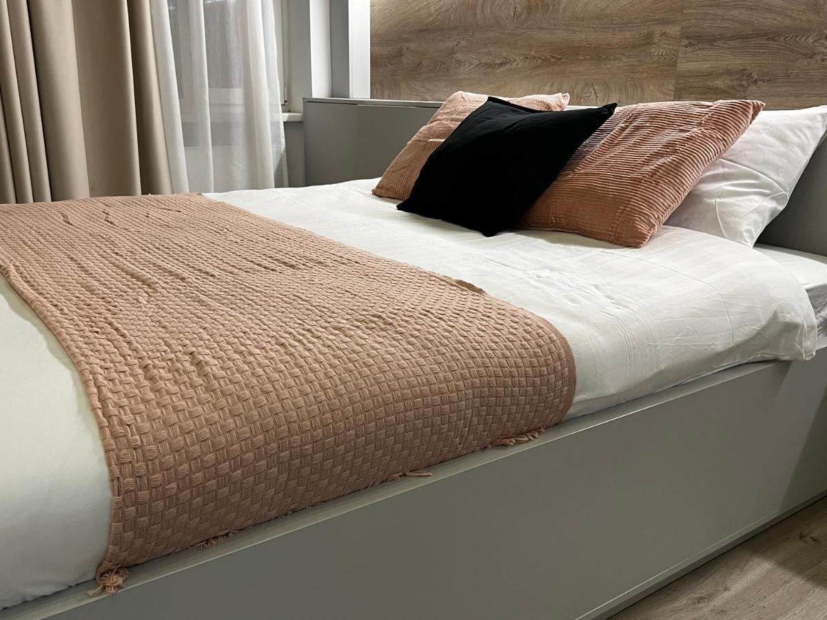 Four Bedroom Apartment, Old Town Apartament