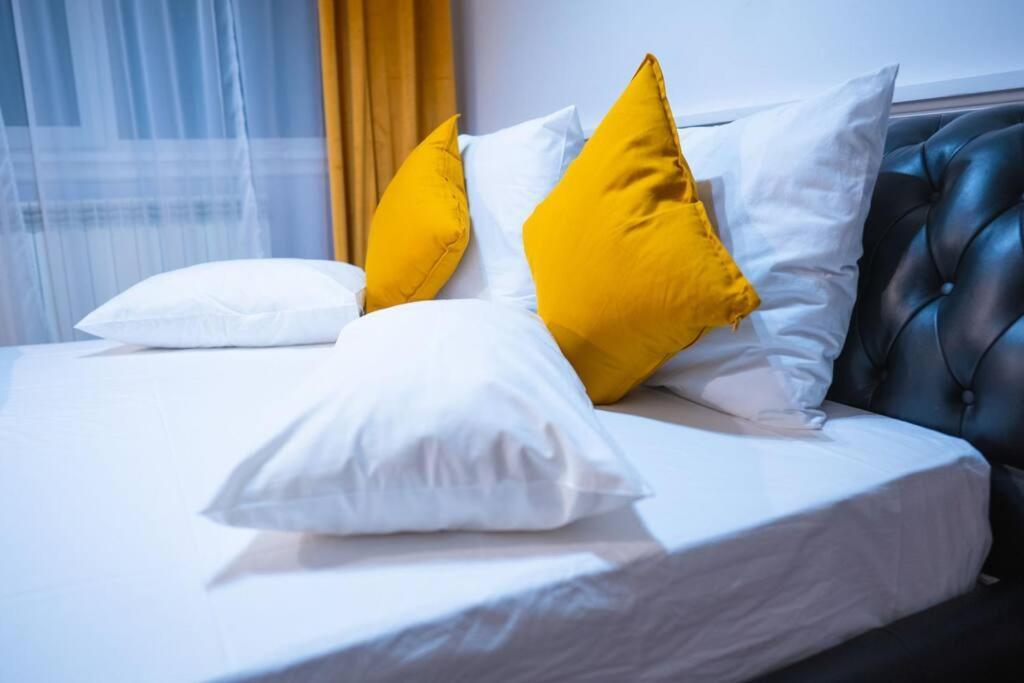 Lovely 2 Bedroom Apartment, Free Parking Apartamento