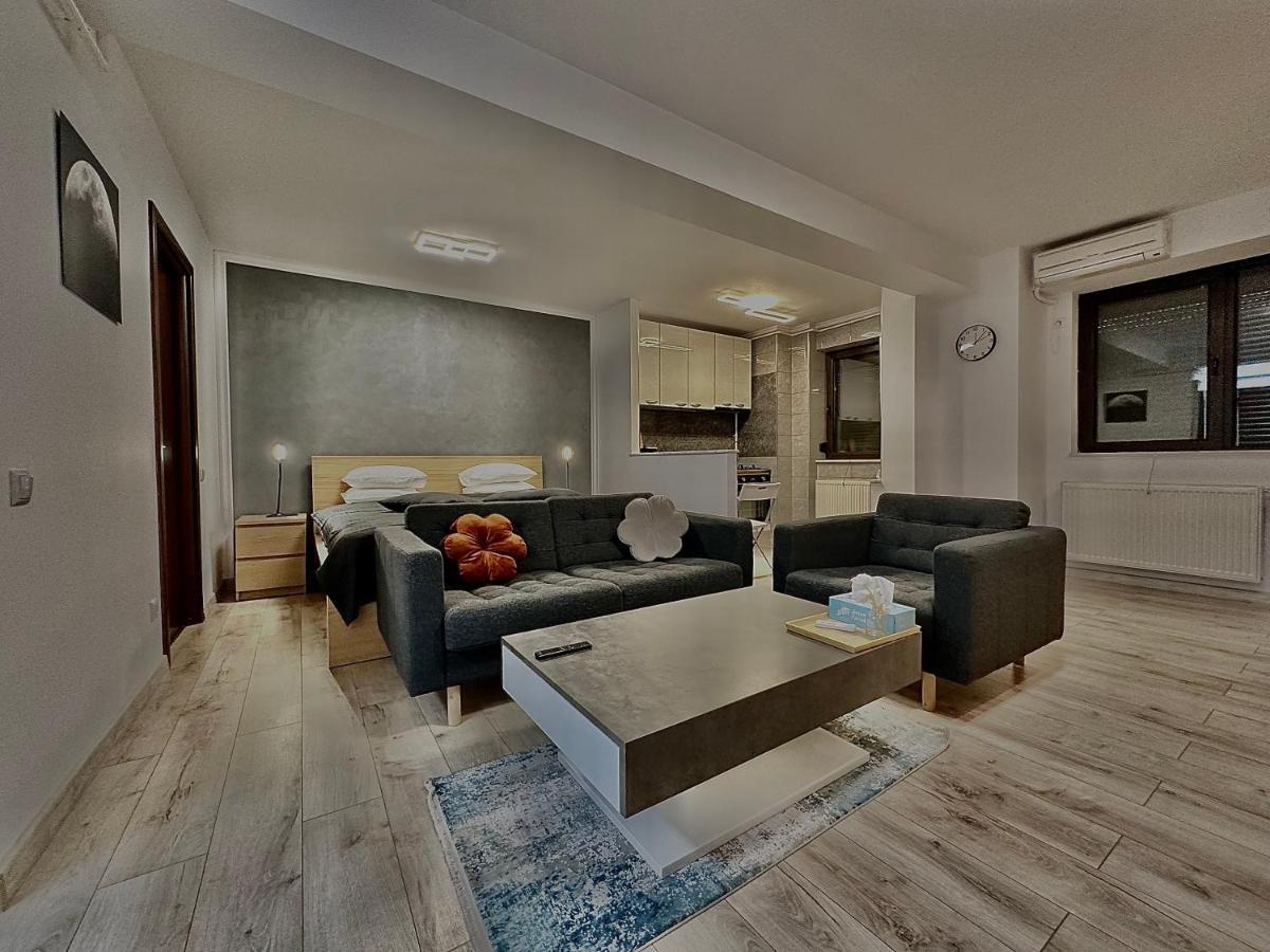 Apartment Shiro