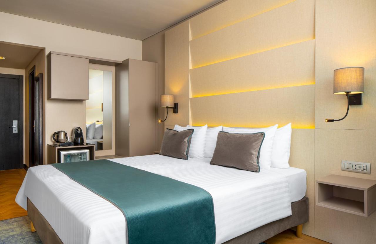 Leonardo City Center 4*