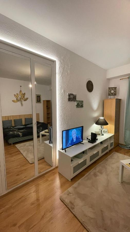 Apartment Mirror Chic. Bucharest