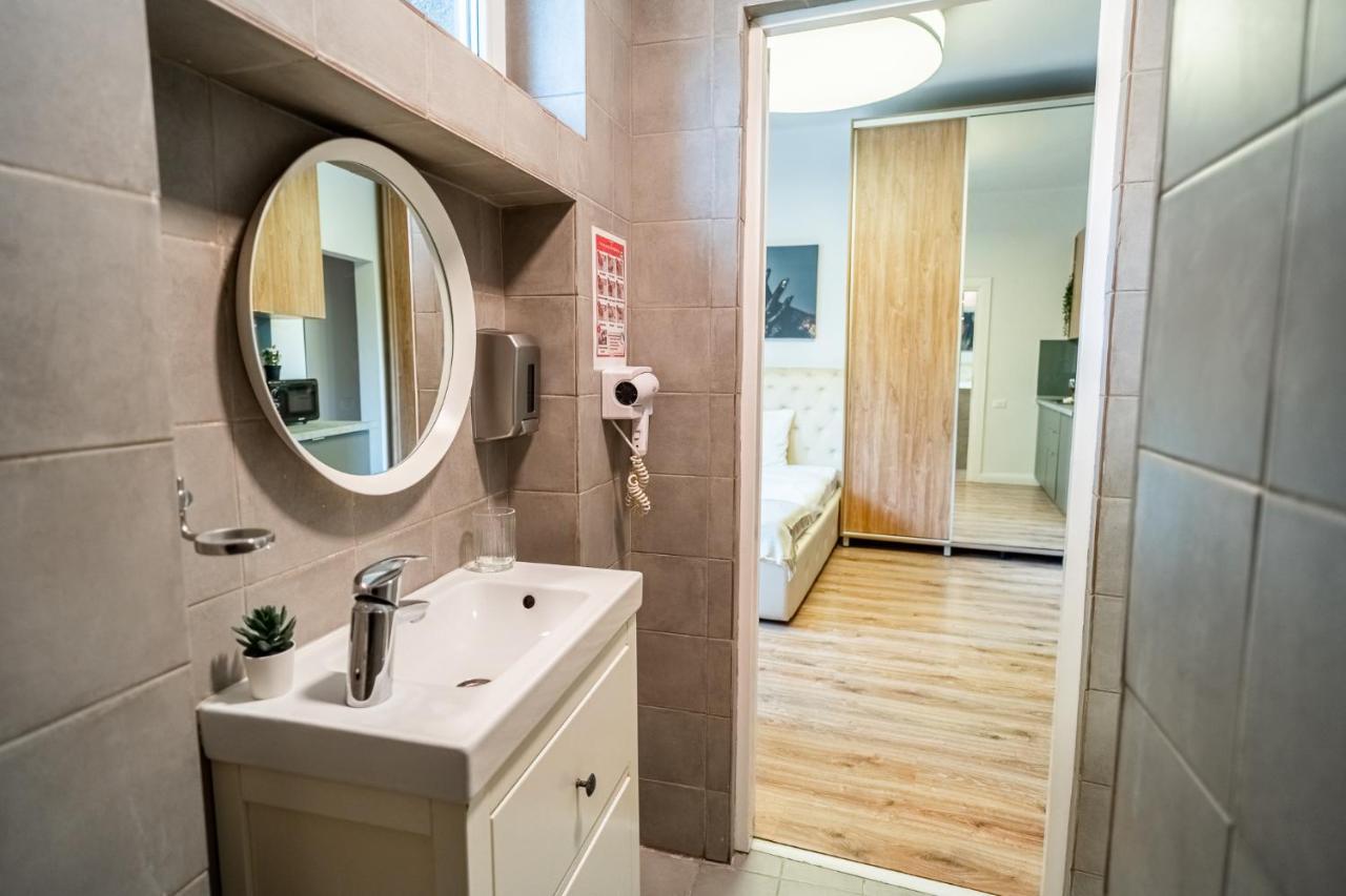 Cozy Near Calea Victoriei Apartamento Bucareste