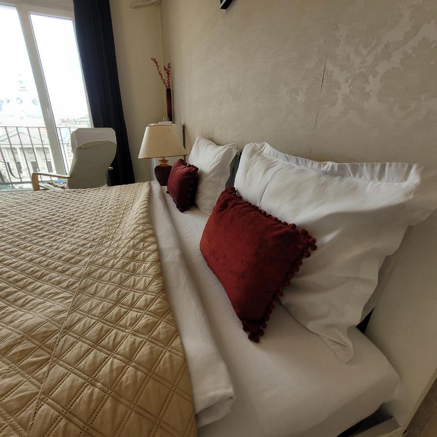 Anastasia Bratianu 24b Beautiful View Self Check From 2 Pm Apartment