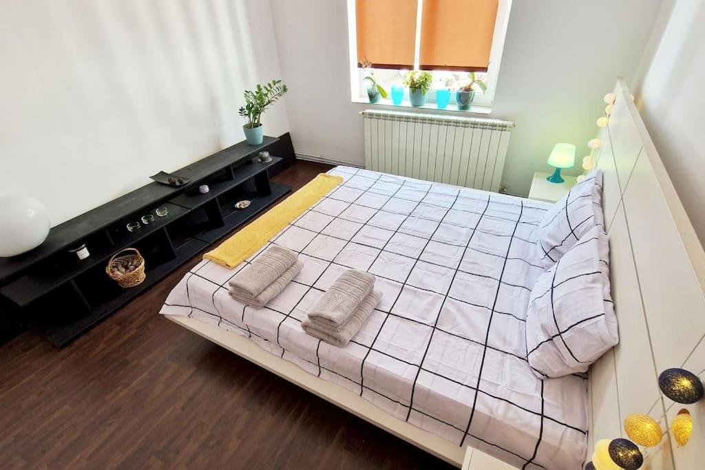 Old Town Cozy Crib Apartamento *