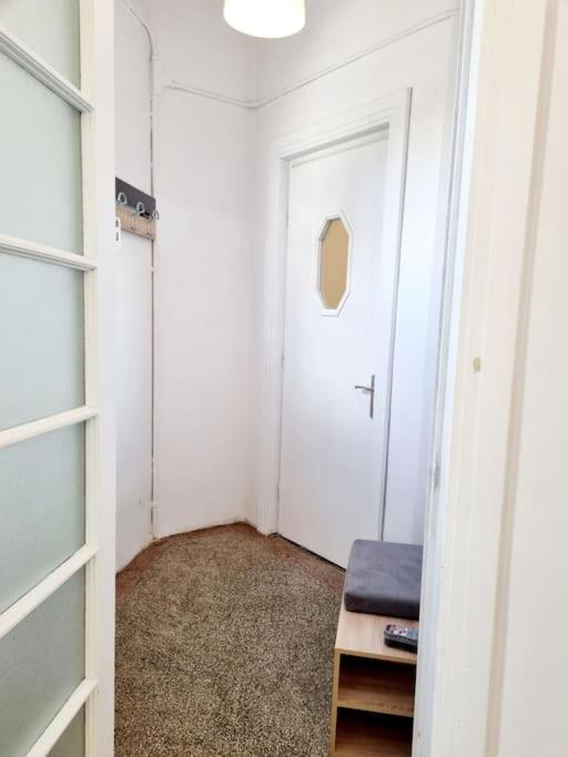 Cozy Near Center Apartment