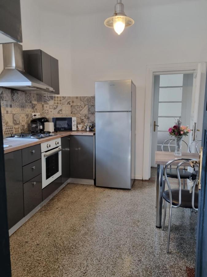 Apartment Cozy Near Center *