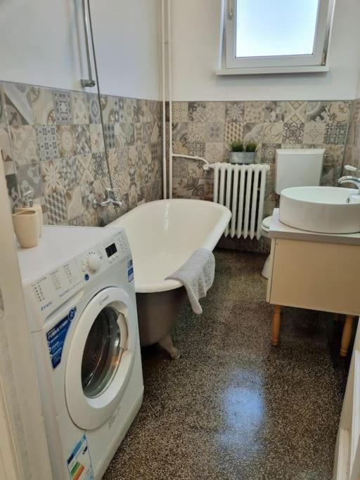 Cozy Near Center Bucharest