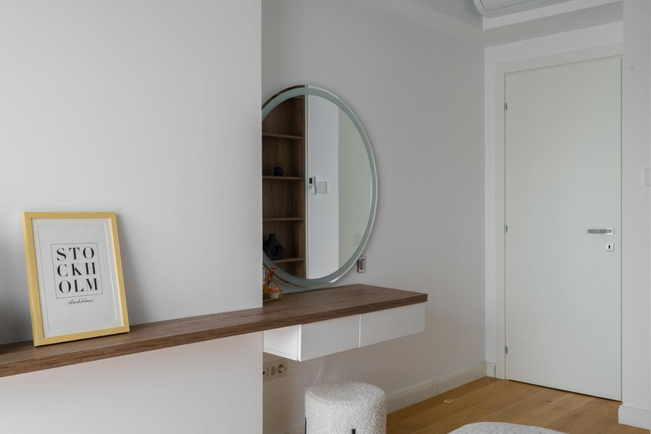 Herastrau Parkview - One-bedroom Apartament