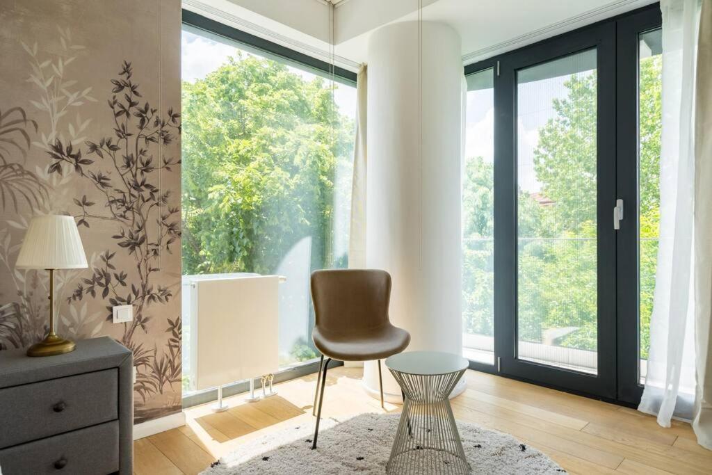 Luxurious New Penthouse + Parking Apartment Bucharest