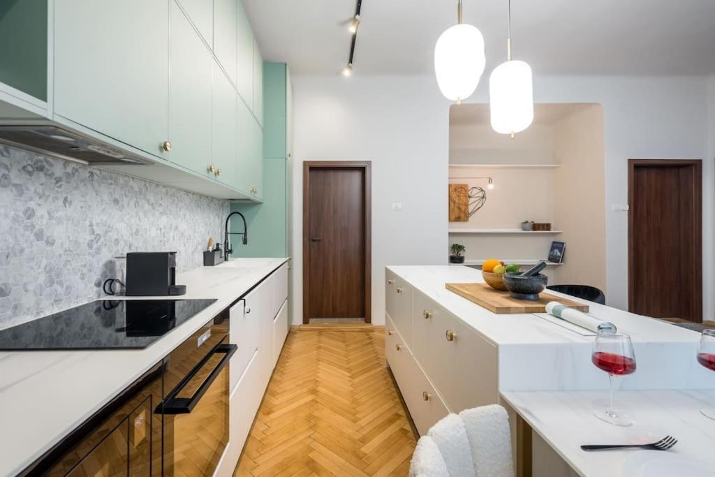 Apartment Stylish & Charming - Center *