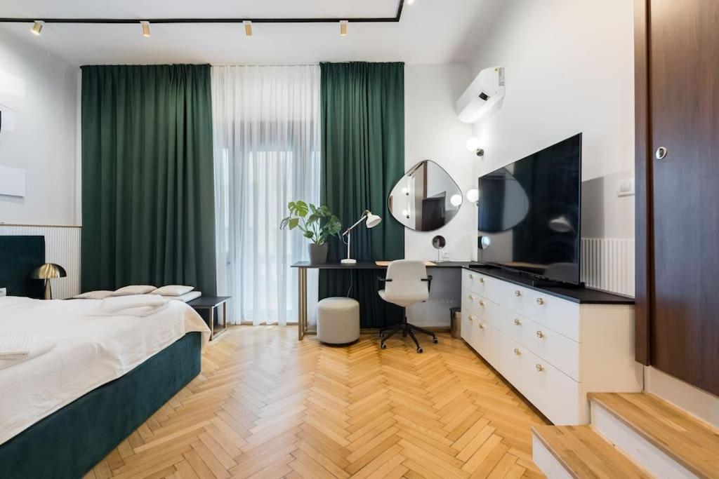 Stylish & Charming - Center Bucharest