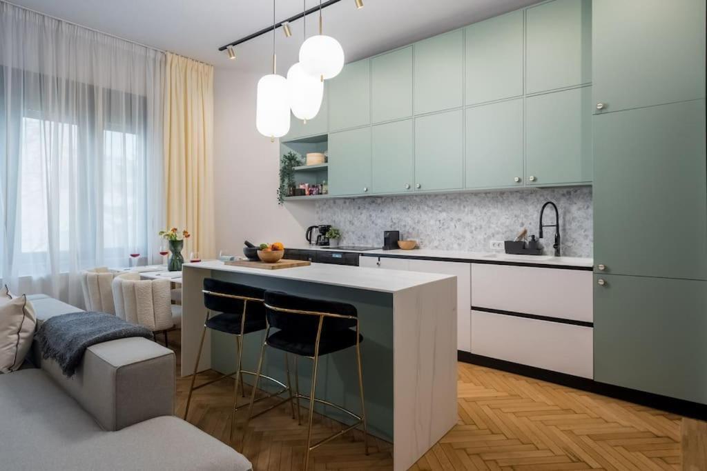 Apartment Stylish & Charming - Center *