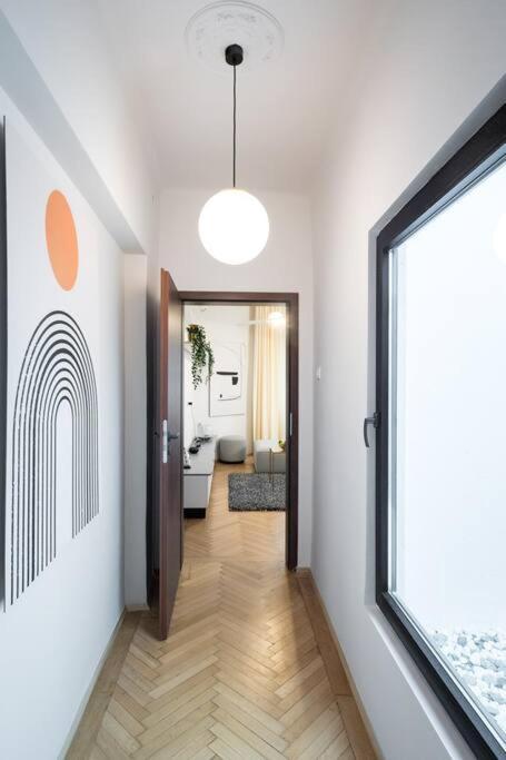 Apartment Stylish & Charming - Center *