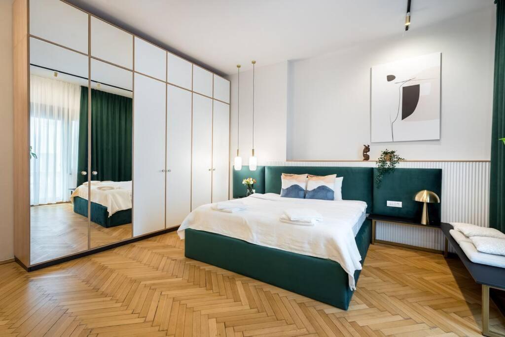 Stylish & Charming - Center Apartment *