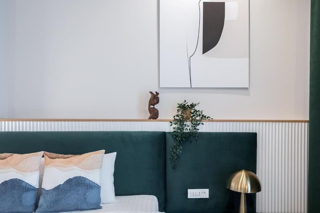 Apartment Stylish & Charming - Center