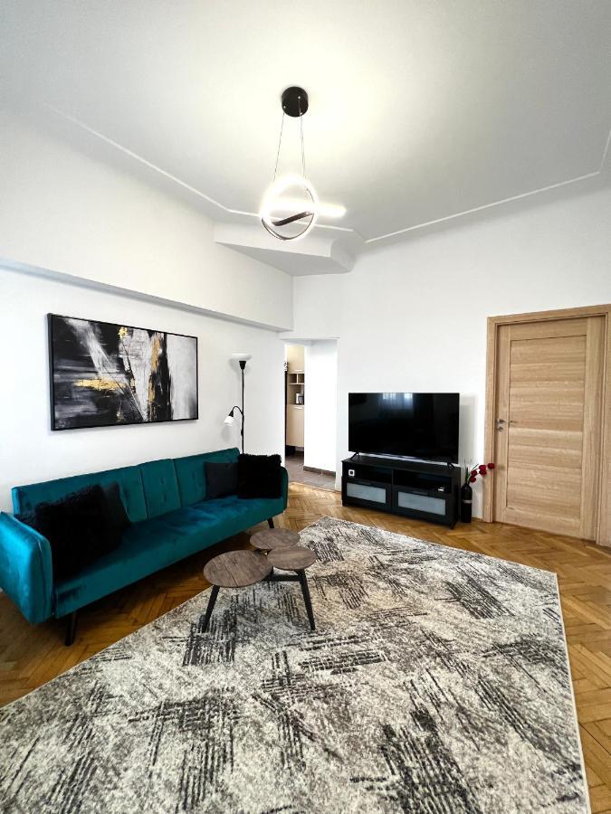 View - Luxury - Sanador Victoriei Apartment Bucharest
