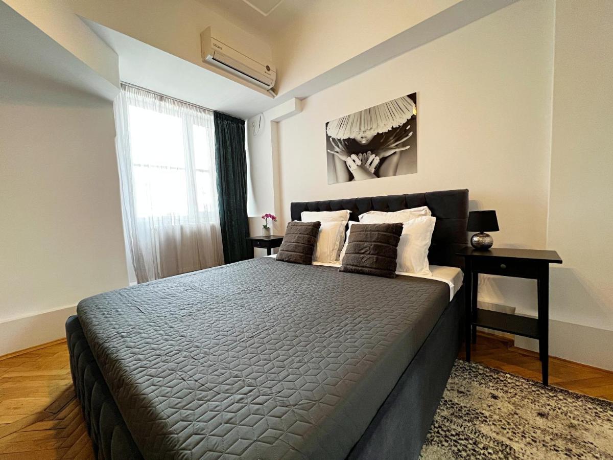 View - Luxury - Sanador Victoriei Apartment Bucharest