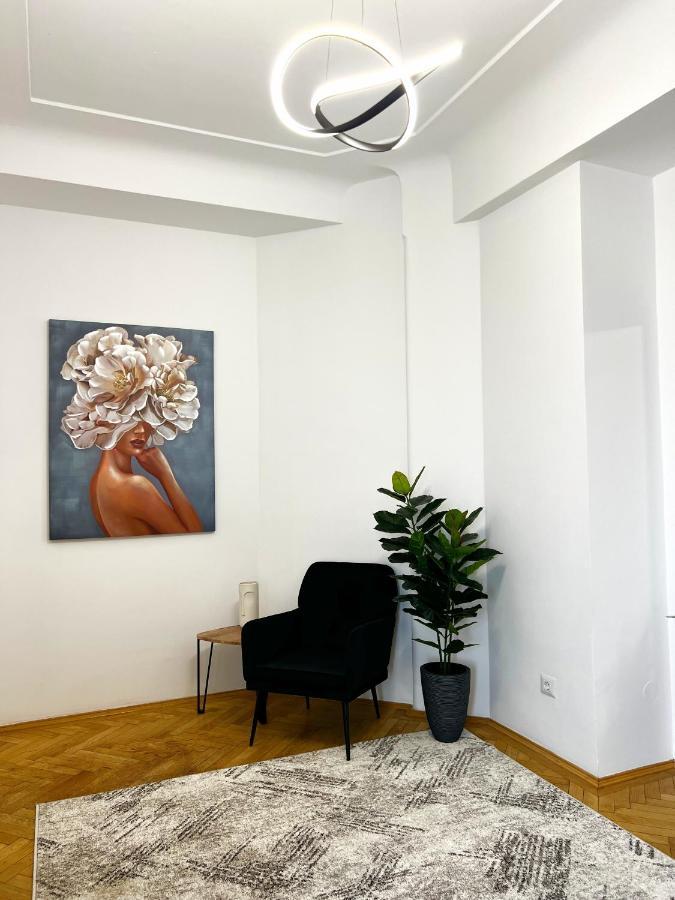 View - Luxury - Sanador Victoriei