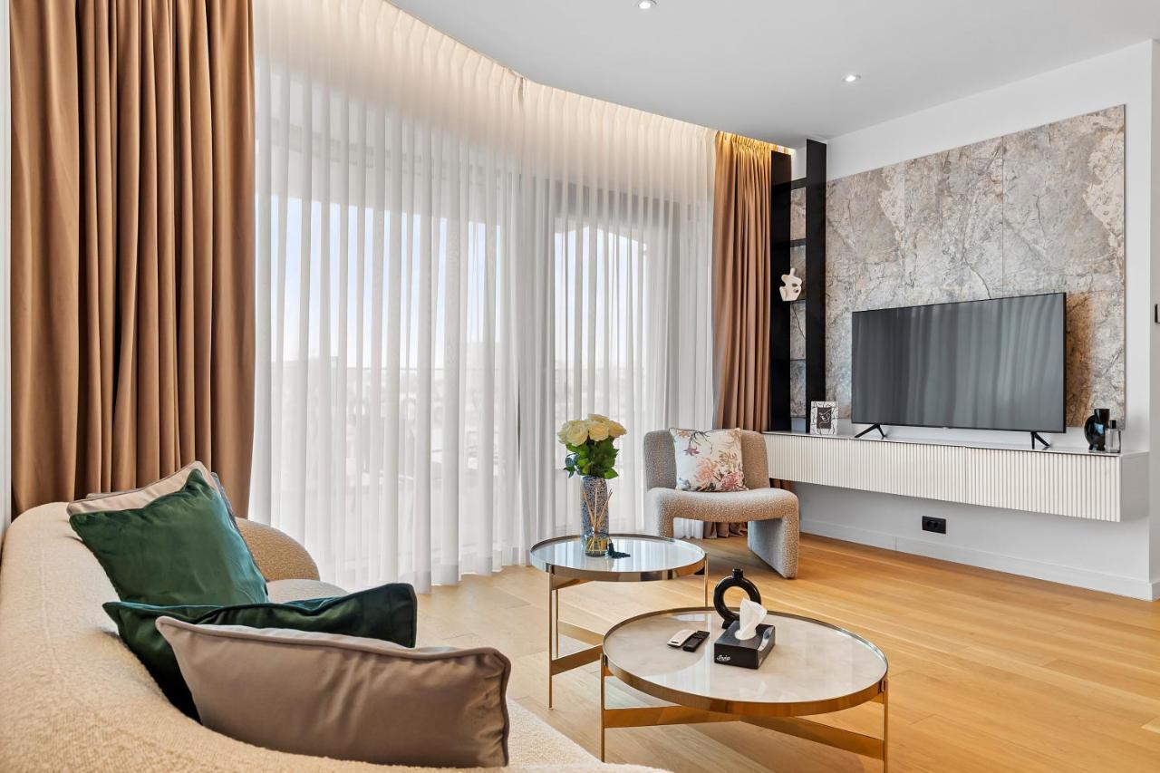 One H Luxury Apartment Bucharest
