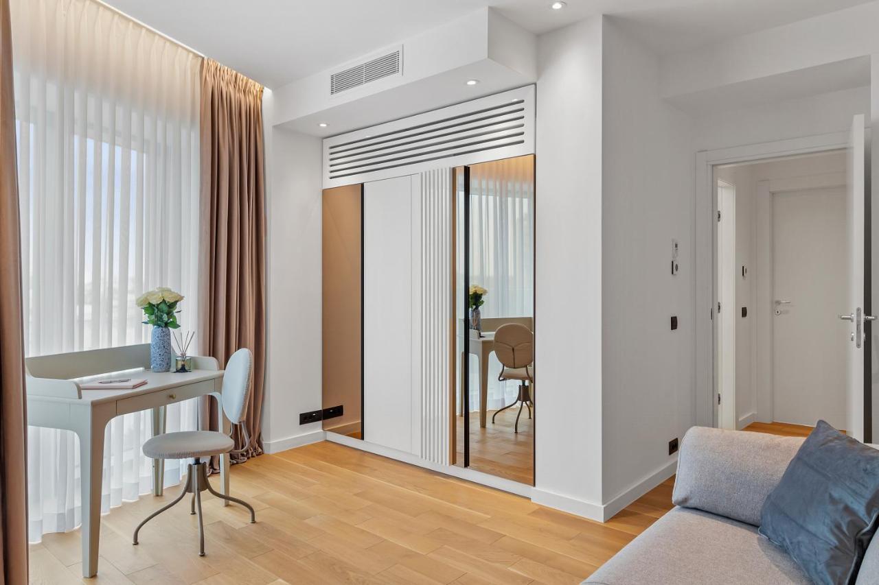 One H Luxury Apartment *