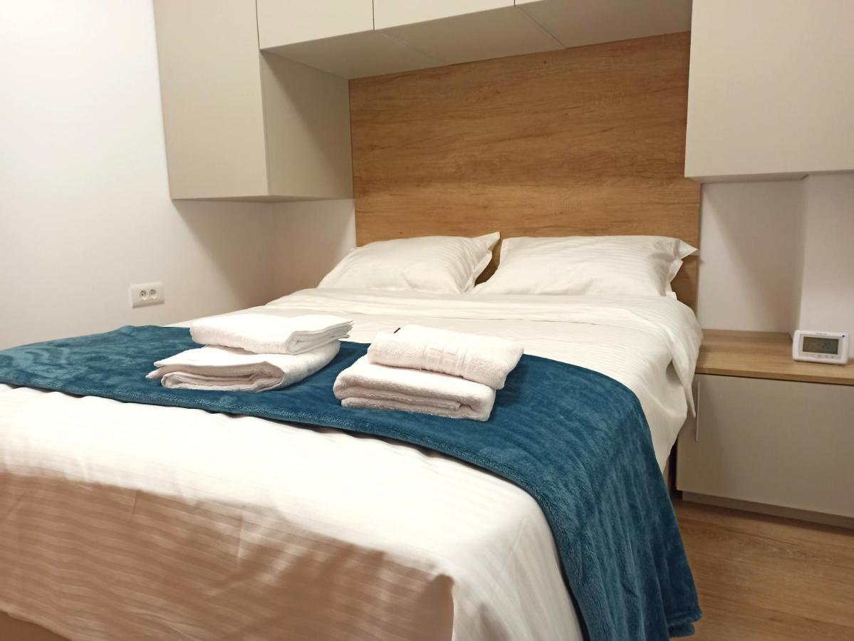 Stylish, Modern 2 Flat With Panoramic View, Near Presidential Palace