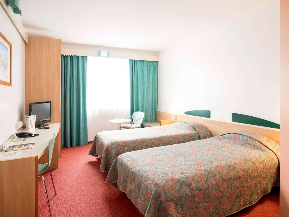 Hotel Continental Forum Palatul Parlamentului 4*