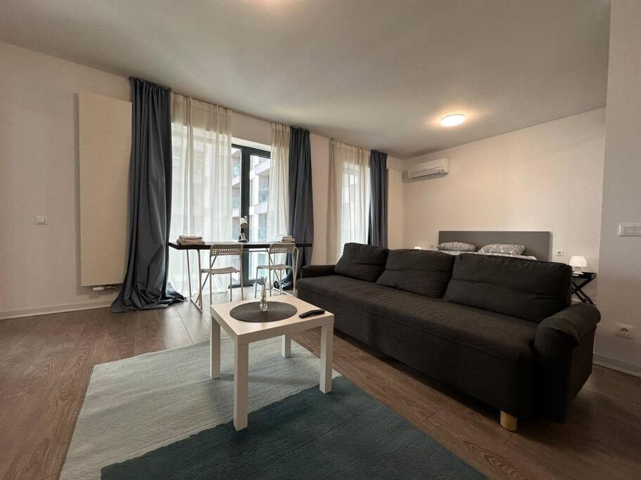 Boutique Cloud9 Pipera Nearby Drpciv *