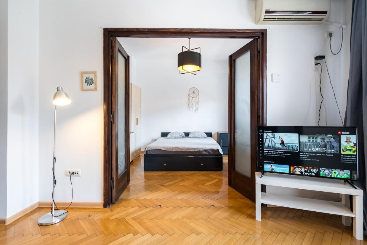 Sleek Comfort - A Blend Of Style And Convenience Apartament Bucureşti