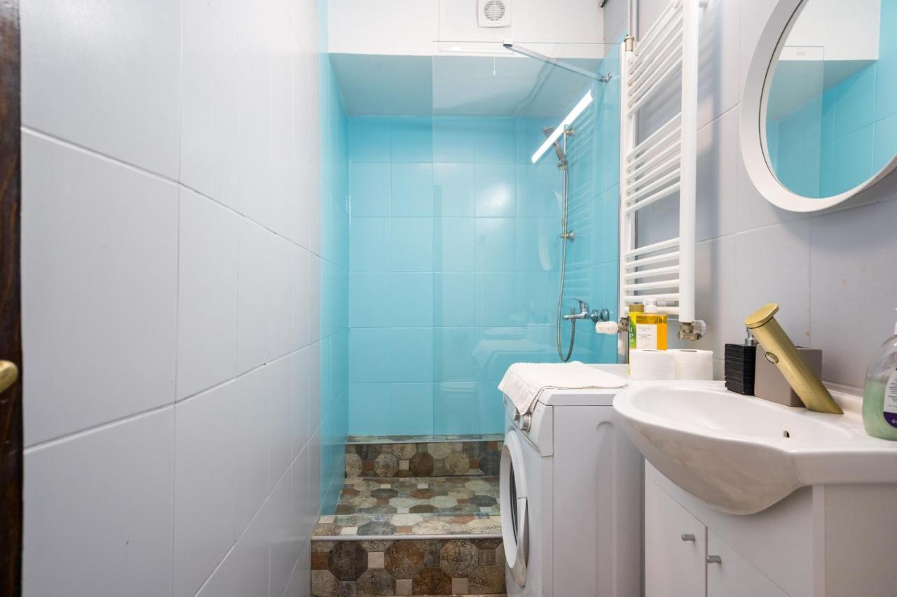Sleek Comfort - A Blend Of Style And Convenience Bucureşti