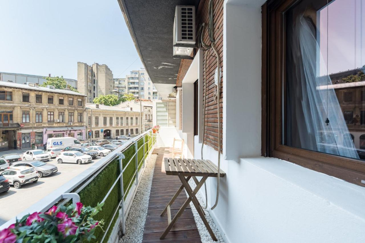 Sleek Comfort - A Blend Of Style And Convenience Apartament