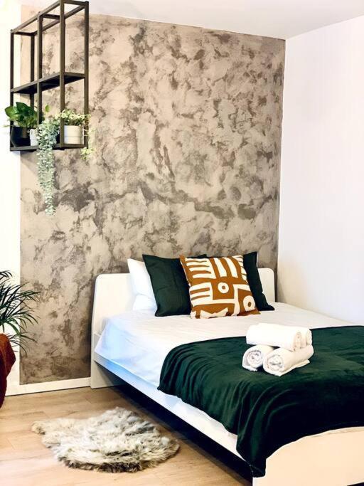 Heart Of The City - Modern Studio With Balcony * Bucharest