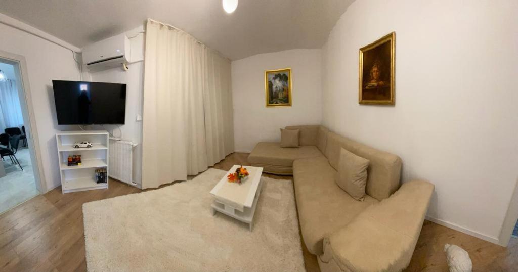 Aviatiei 4 Apartment