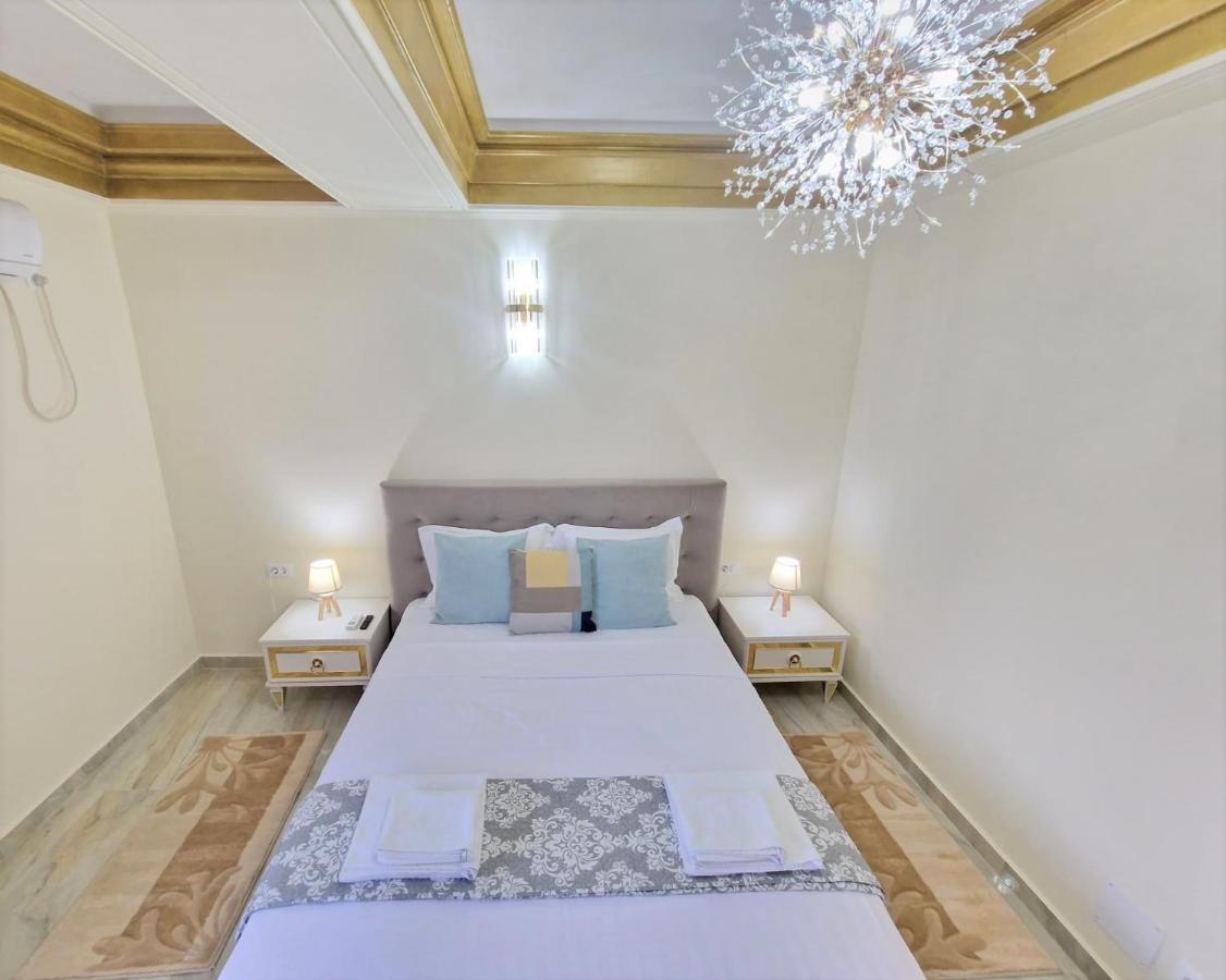 Laroka House Luxury Center Universitate