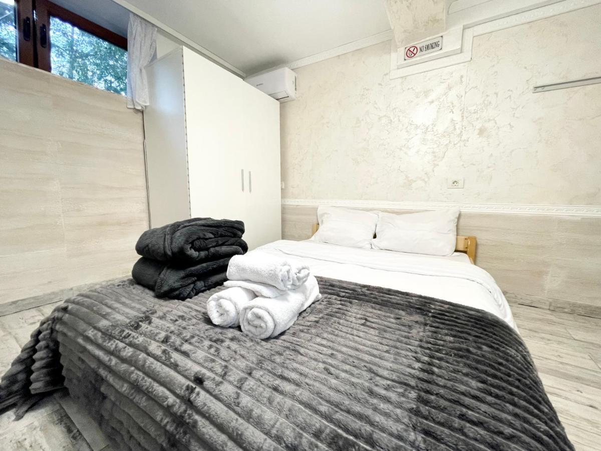 Metropolitan Retreat * Bucharest