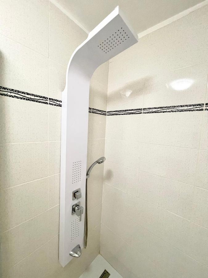 Prime 2 * Bucureşti